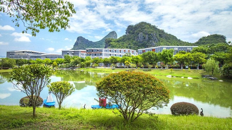 深圳电子来料加工：揭秘其核心要素与选择要点