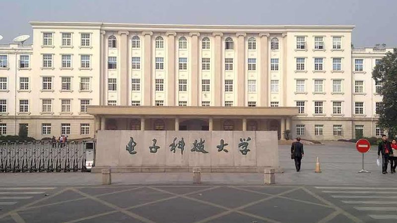 SMT贴片加工：揭秘如何精准选择