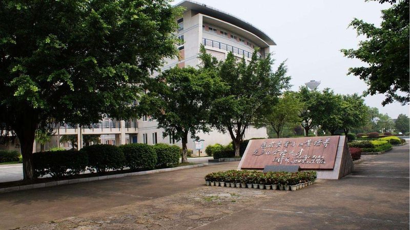 揭秘PCB板生产流程：从设计到成品的蜕变之旅